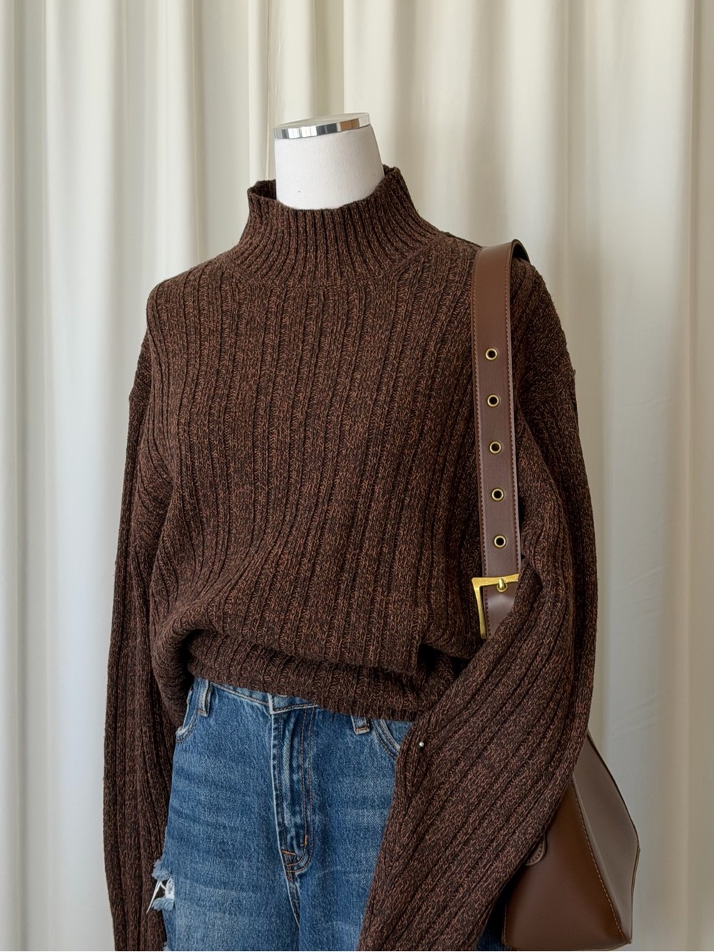 Vintage Perry Ellis mock neck sweater size Large.